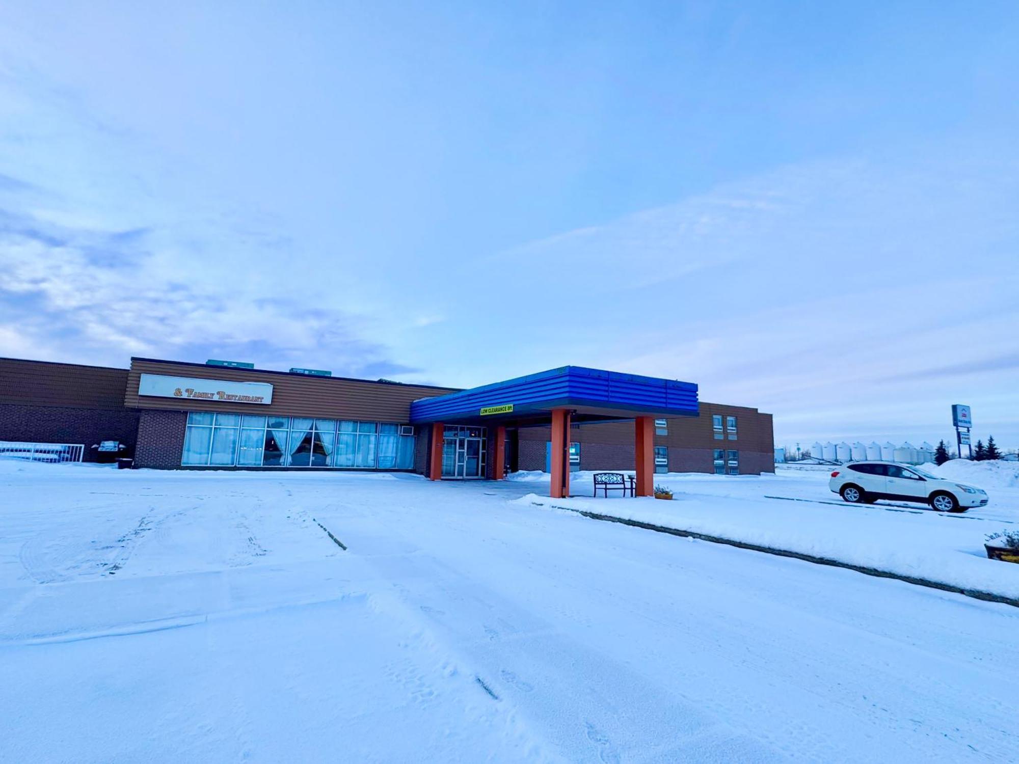 Best Stay Inn Melville Exterior photo