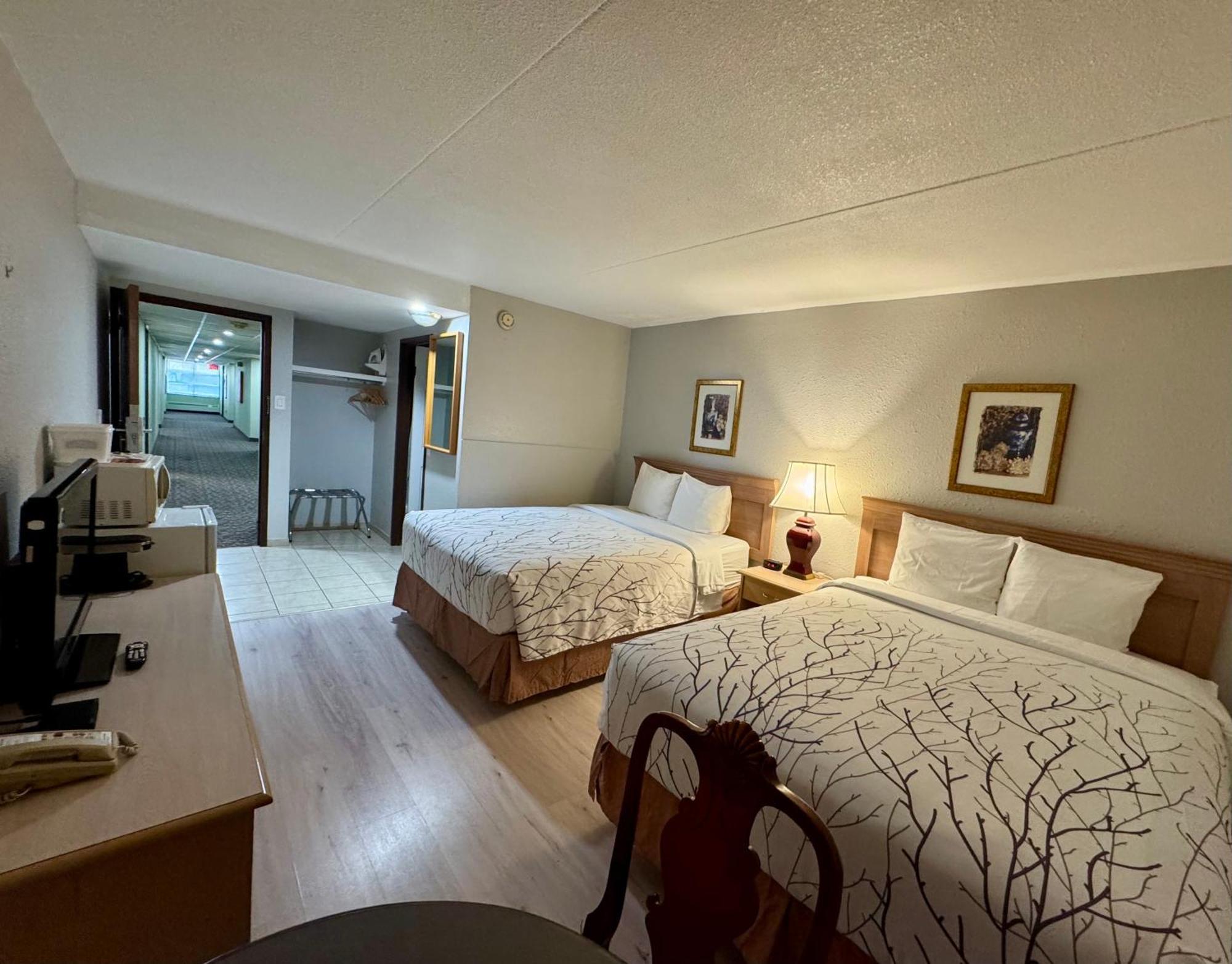 Best Stay Inn Melville Exterior photo